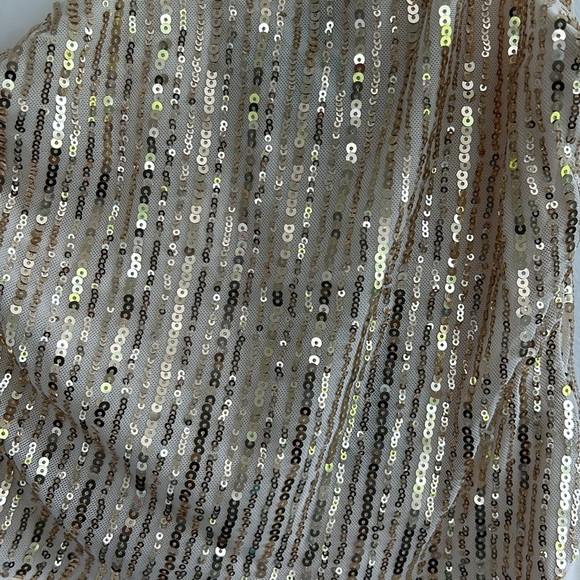 Sincerely Jules Off the Shoulder bodysuit Cream and gold sequin Small NEW - Picture 2 of 5